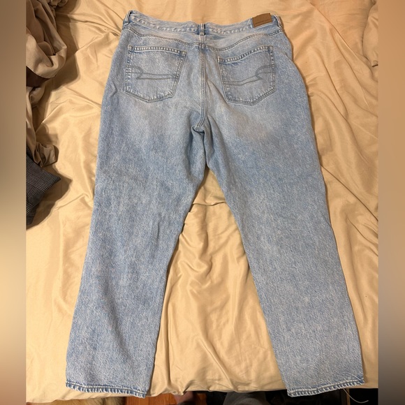 Never Worn American Eagle Distressed Mom Jeans | Size 14 - Picture 2 of 3